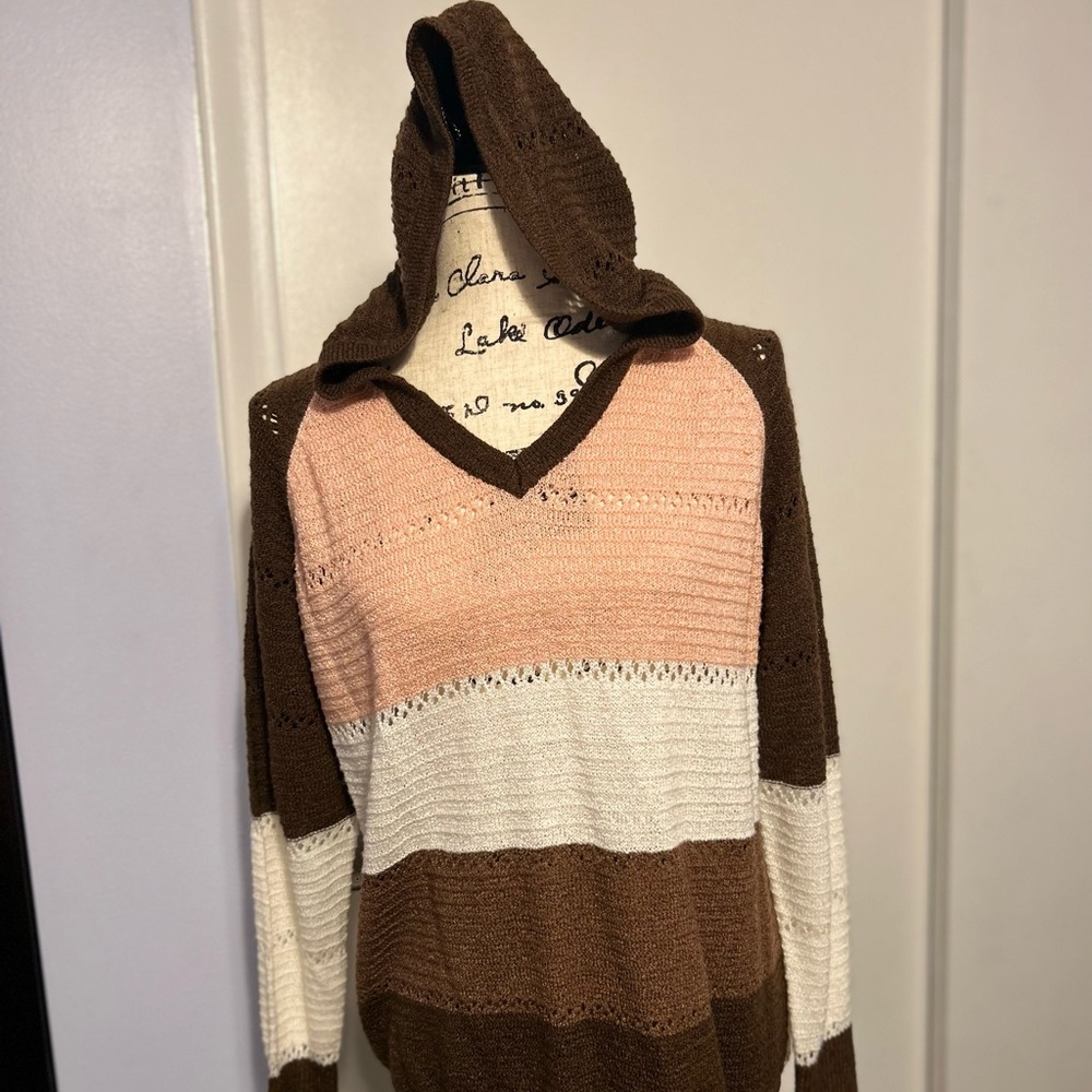 Lucky Finds Trendy Multicolored‎ Block Knitted Hoodie